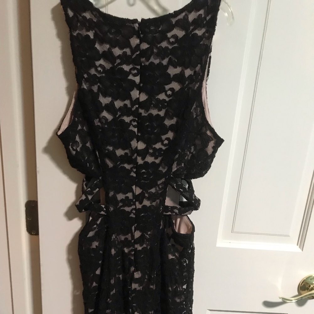 Lace Mini Dress - Picture 2 of 3
